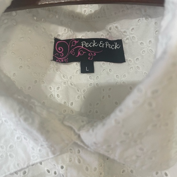 Peck & Peck White Eyelet Sleeveless Button Down Shirt - Picture 5 of 5